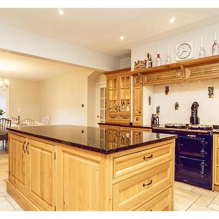 A Luxurious Masterpiece Steps From Stirling Villa Esterno foto