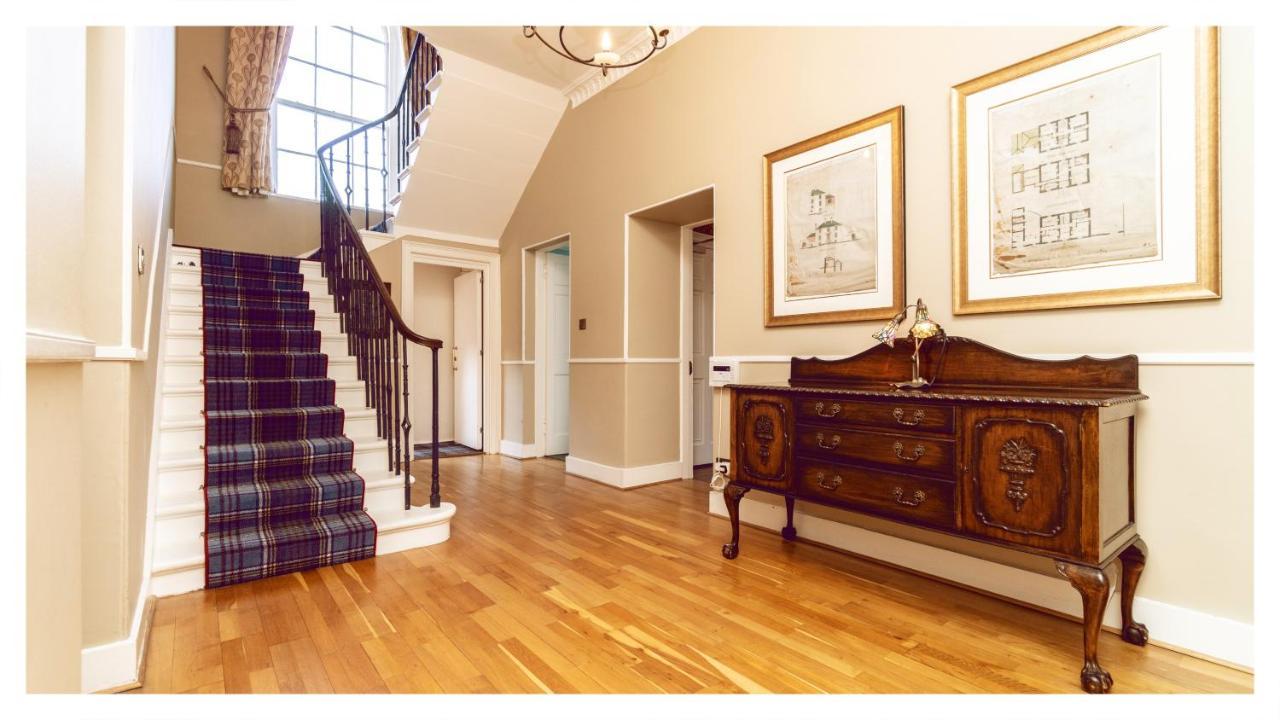 A Luxurious Masterpiece Steps From Stirling Villa Esterno foto